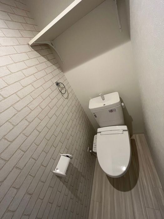 トイレ ヴィクトワール放出