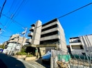 ブラウンズ本山の外観