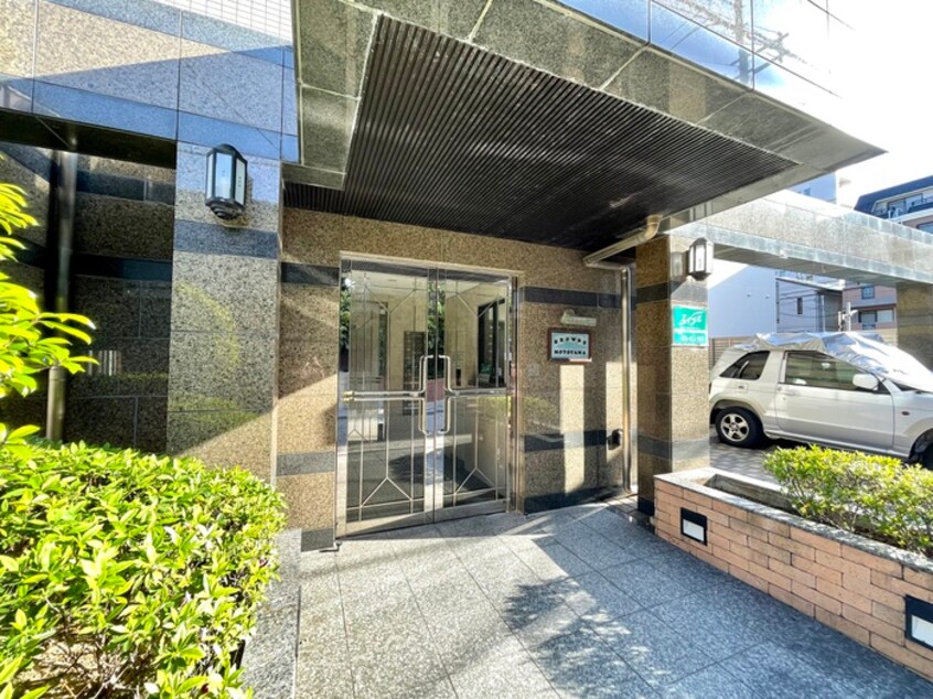 エントランス部分 ブラウンズ本山