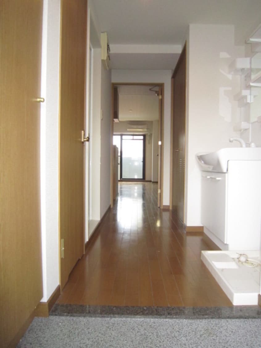 廊下 ブラウンズ本山