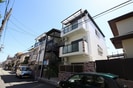 シャトル桜塚の外観
