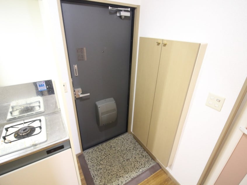 玄関 ゴ－ルデンＫ