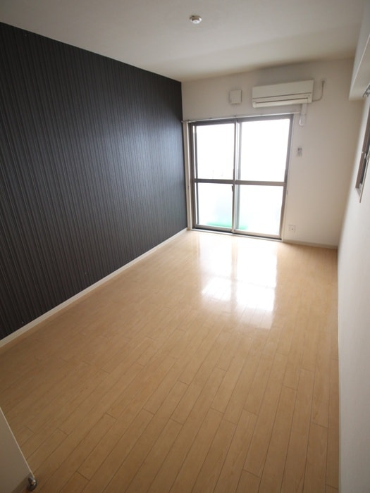 居室 Ｎａｄｉａ