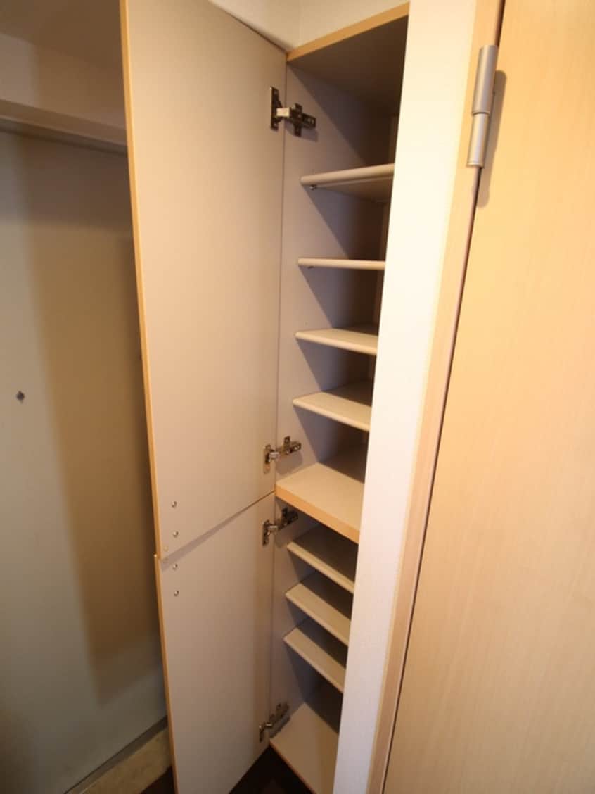 靴箱 Ｎａｄｉａ