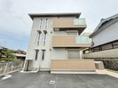 ファミリアーレ城陽の外観