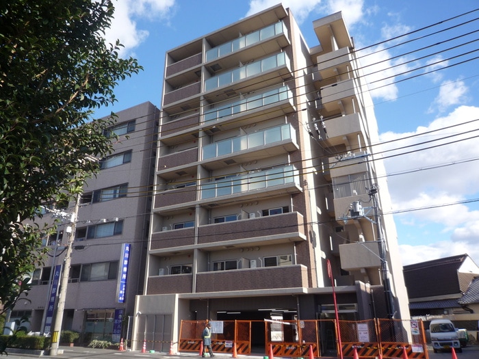 外観写真 カーサ・ロイヤル吹田１番館