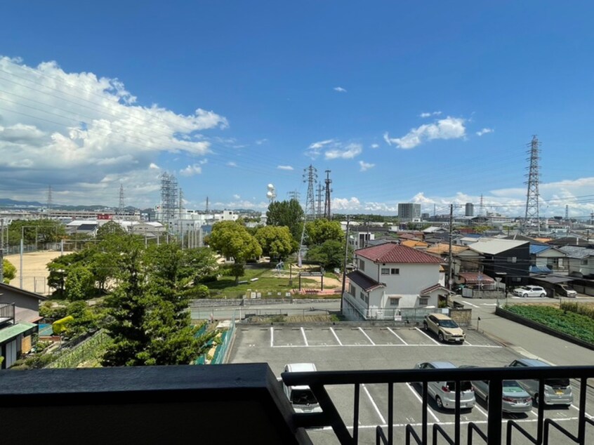 室内からの展望 ロイヤルコ－ポ吉田