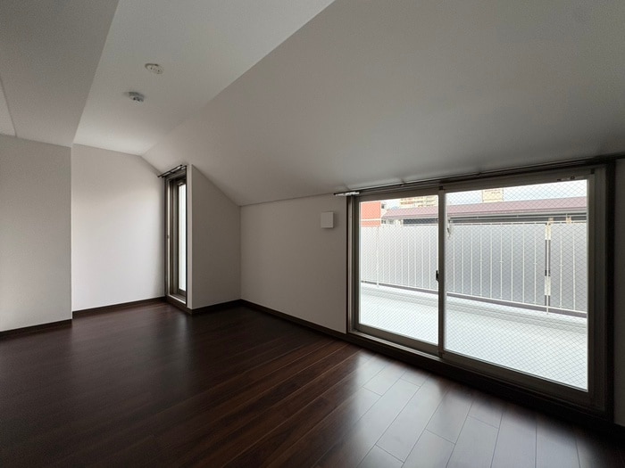 居室 ウィステリア神戸湊川