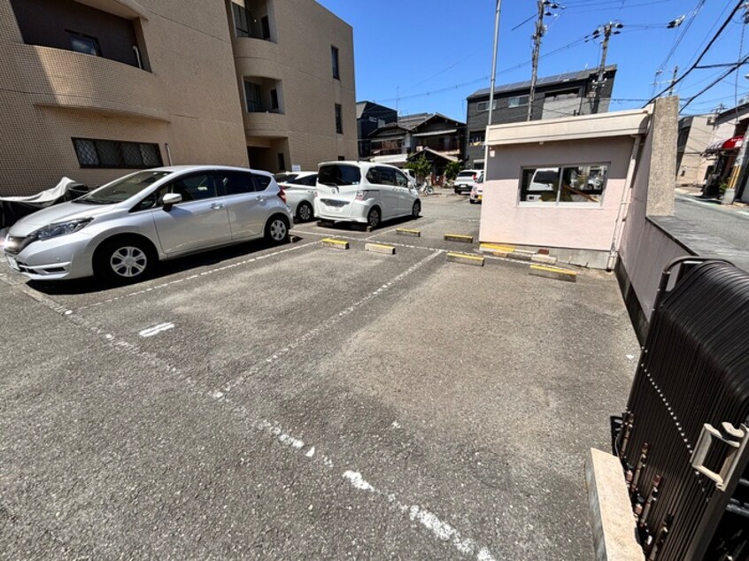 駐車場 メゾン石濱屋