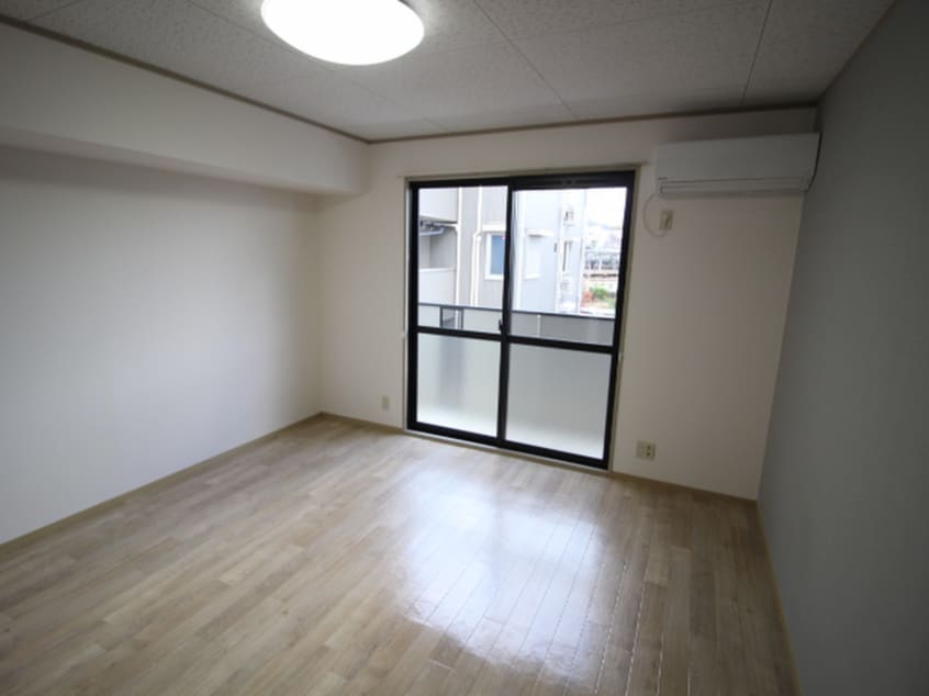 居室 シャト－南花屋敷
