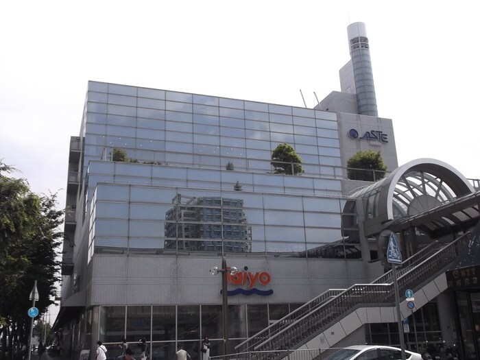 ＡＳＴＥ(電気量販店/ホームセンター)まで590m シャト－南花屋敷