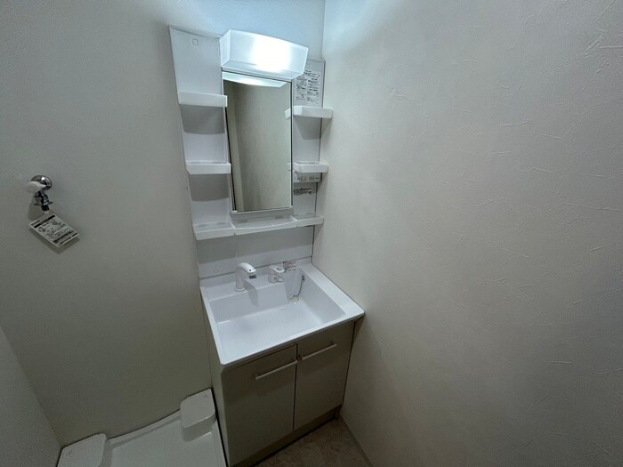 収納 KARIN上沢フロント