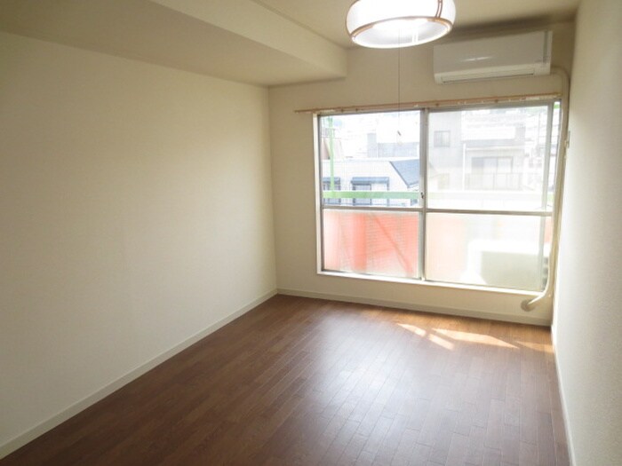 居室 東須磨八木マンション