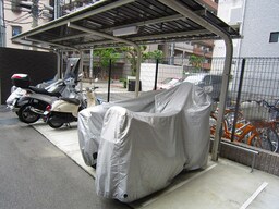 バイク置き場