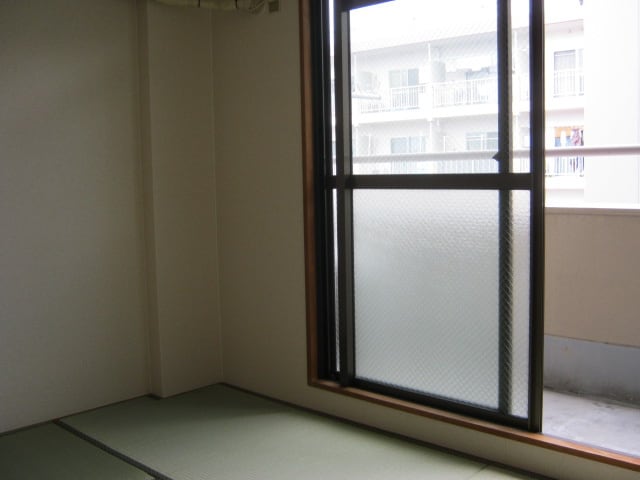 居室 矢内ハイツ服部