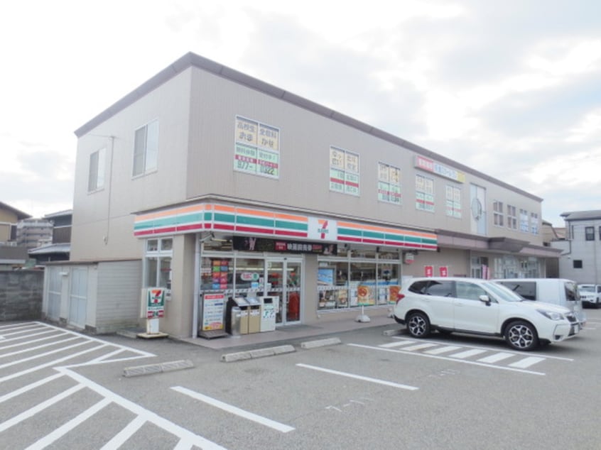 セブンイレブン(コンビニ)まで878m パルティ－ダ・イ－スト