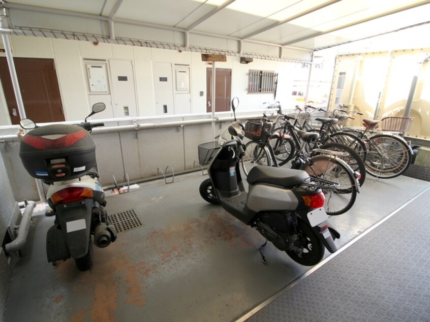 駐輪場 ハイツイレブン2号館