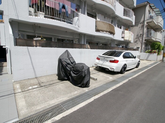 駐車場 ハイツイレブン2号館