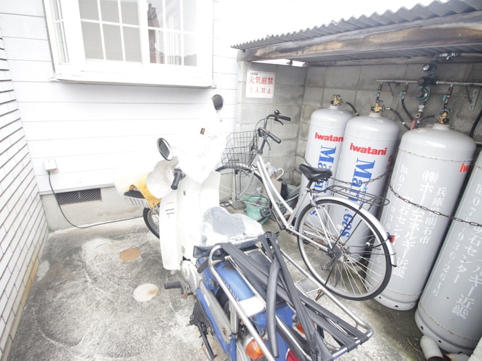 駐輪場 ピースハイツ