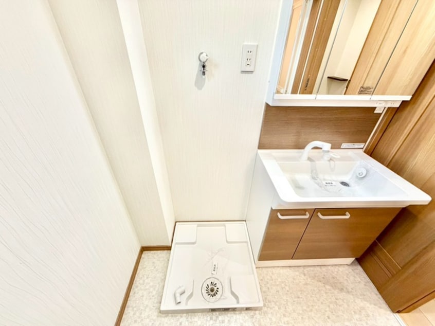 洗濯機置場 Royal Garden ina