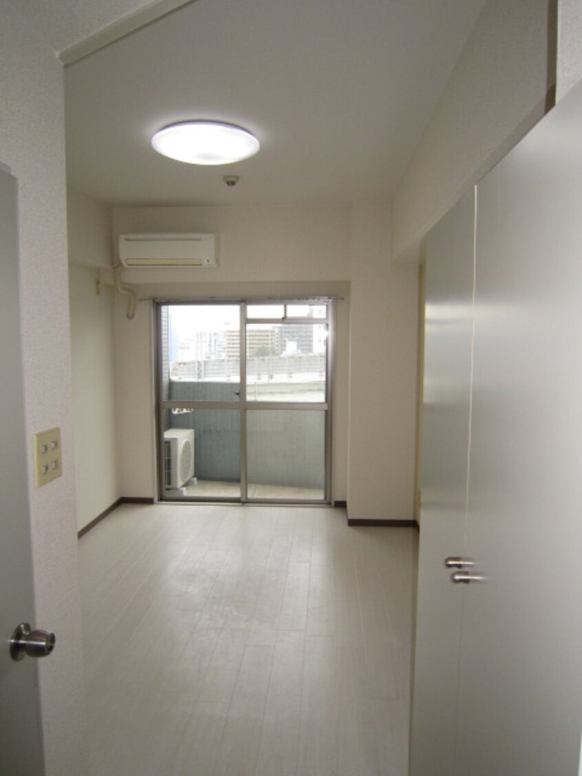 居室 ノアーズアーク長田２１