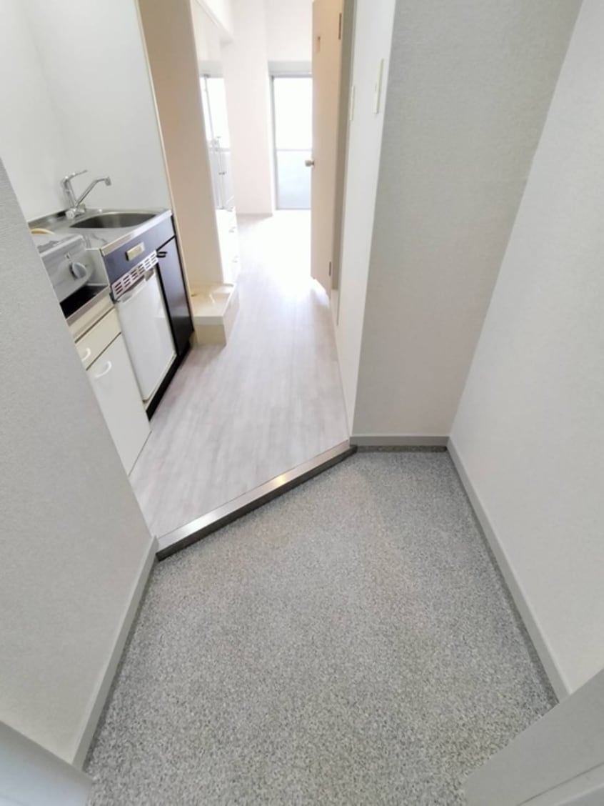 玄関 ノアーズアーク長田２１