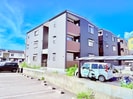 グランシャリオ招提Ⅲの外観
