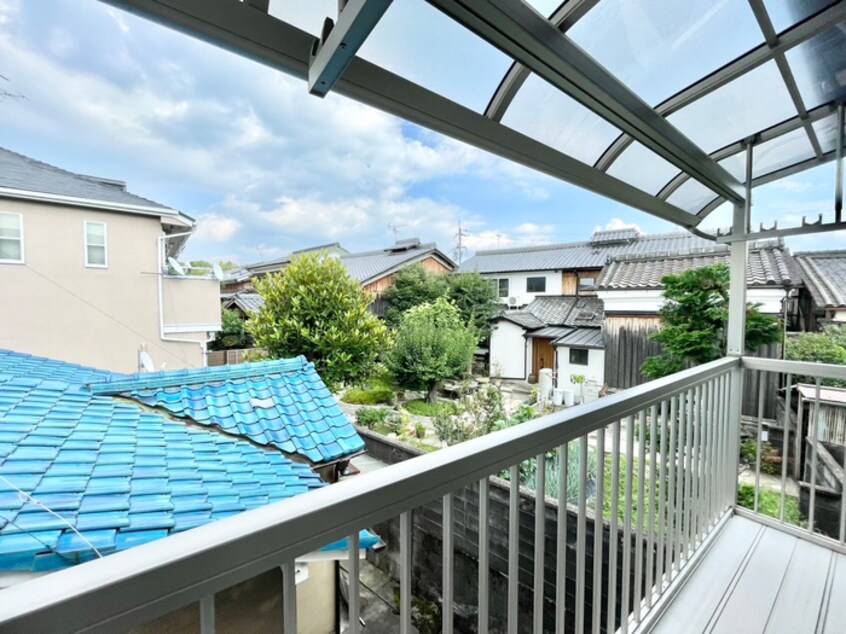 室内からの展望 Ｎコート