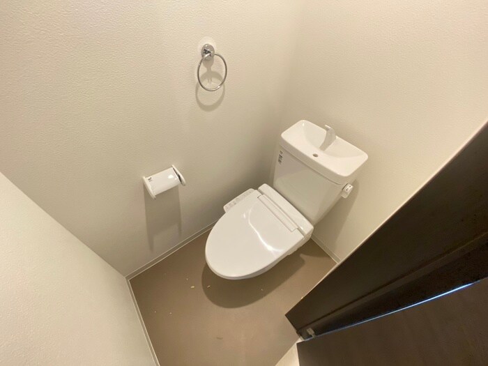 トイレ ジーメゾン山科マニフィコ