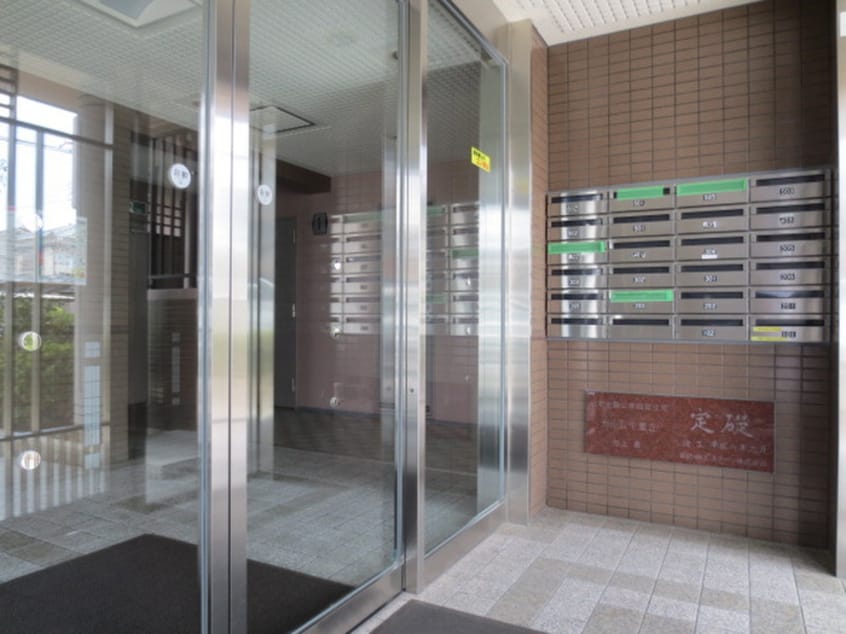 エントランス部分 カルム千里丘