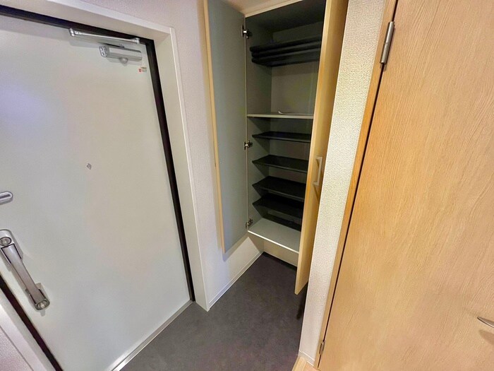 靴箱 アミティエ扇町リアン