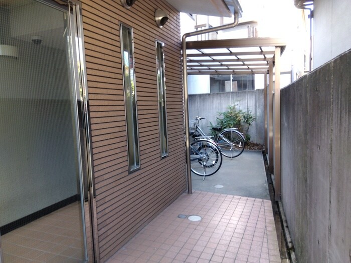 駐輪場 ﾊﾞｲｵﾚｯﾄｷｬｯｽﾙｲﾝ宝塚