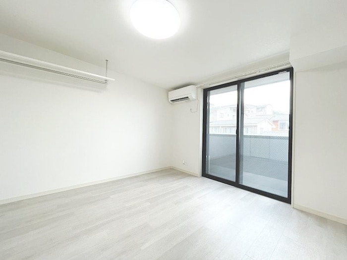 居室 フラッティ金閣寺南