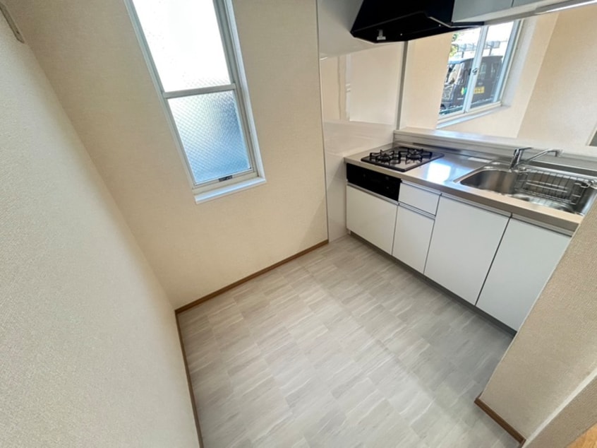 キッチン Ｔ.メゾンクレ－ルⅡ