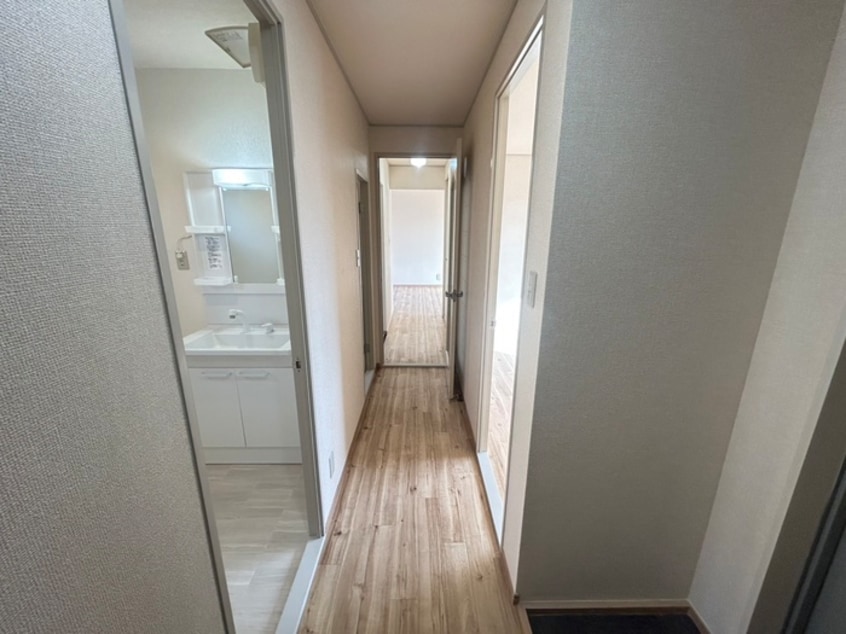 廊下 Ｔ.メゾンクレ－ルⅡ