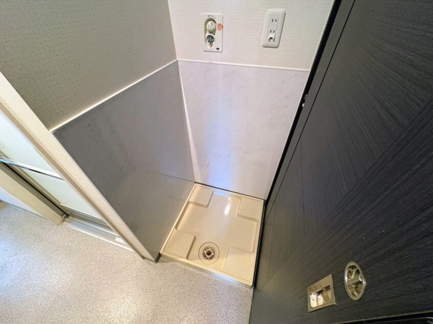 洗濯機置場 ディアエスタミオ桂壱番館(207)