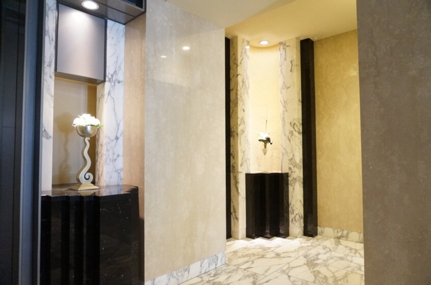 外観写真 Ｓｉｘ　Ｂｉｊｏｕｘ堺町六角