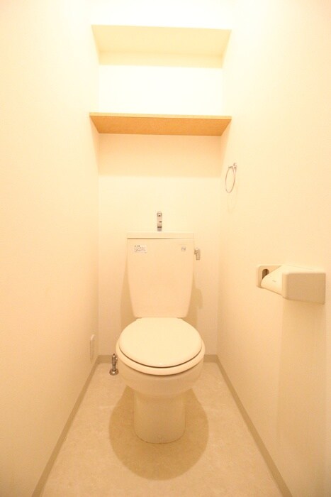 トイレ Ｓｉｘ　Ｂｉｊｏｕｘ堺町六角