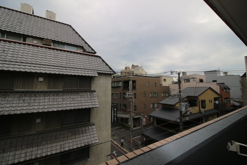 室内からの展望 Ｓｉｘ　Ｂｉｊｏｕｘ堺町六角