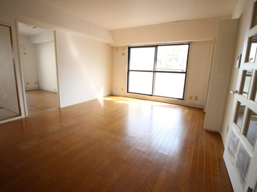 居室 リバ－サイド青谷