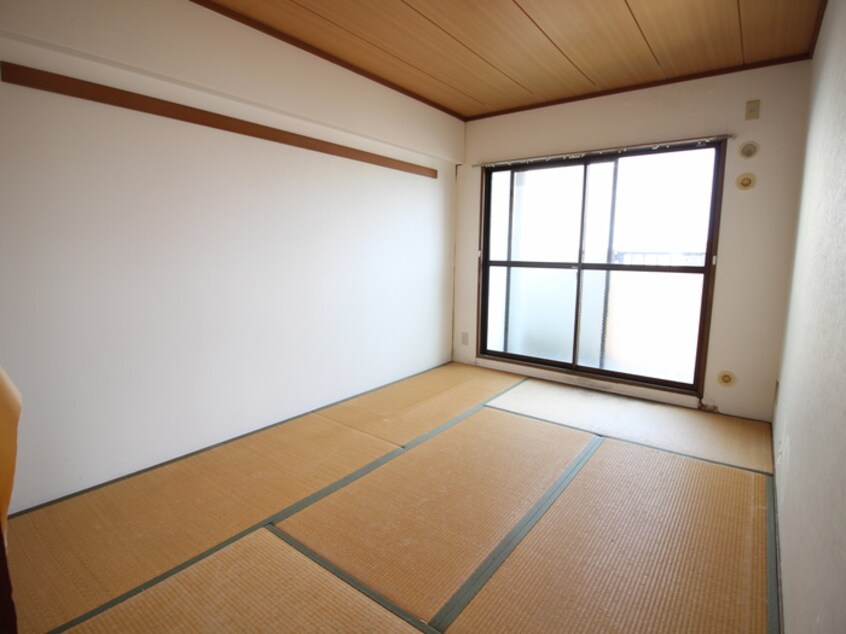 居室 リバ－サイド青谷