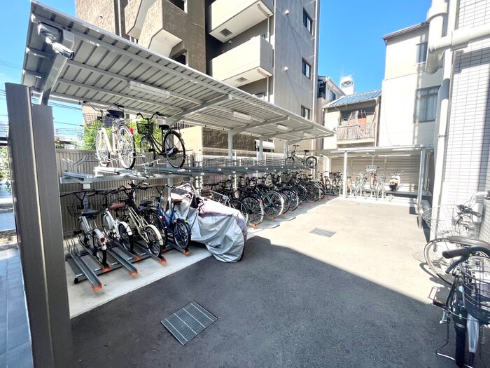 駐輪場 ArtizA新大阪D.C.