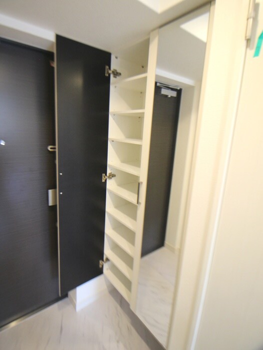 靴箱 ArtizA新大阪D.C.