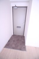 玄関 レバンガ西本町AP