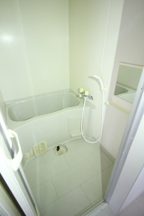 バス／シャワールーム等 レバンガ西本町AP