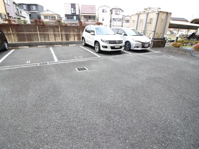 駐車場 Ｆｉｏｒｅ伊丹