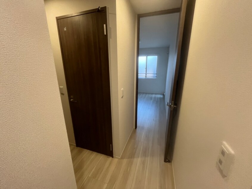 廊下 メゾン・ド・プティエル今津