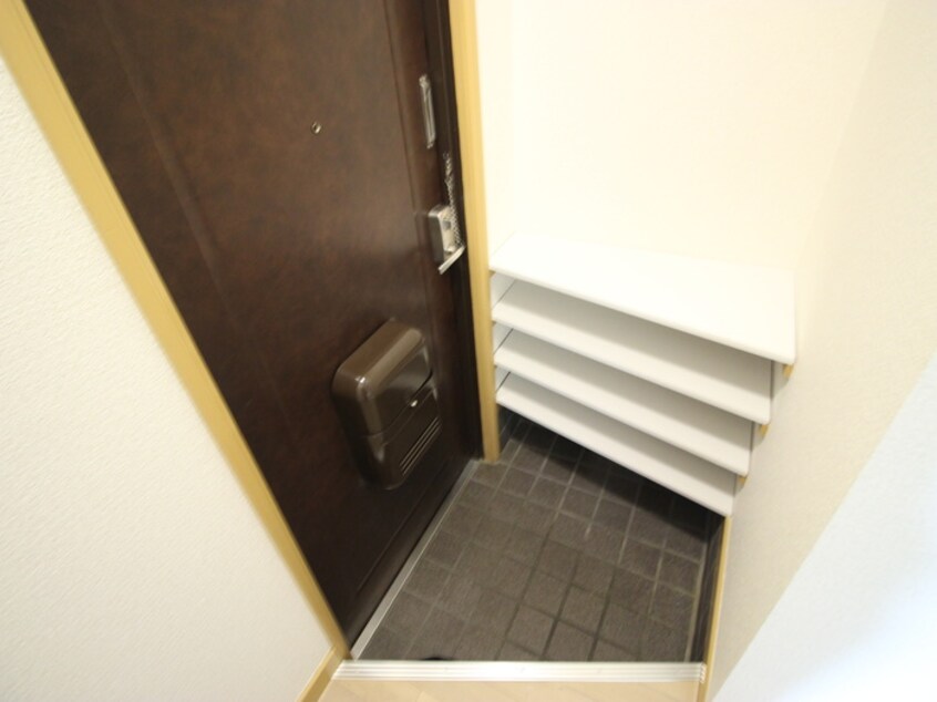 玄関 ドマ－ニベル