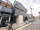 御陵ベースの外観