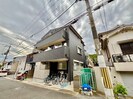 御陵ベースの外観